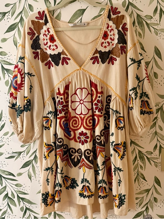 Zara Dresses & Skirts - Zara Linen Blend Embroidered Babydoll Dress